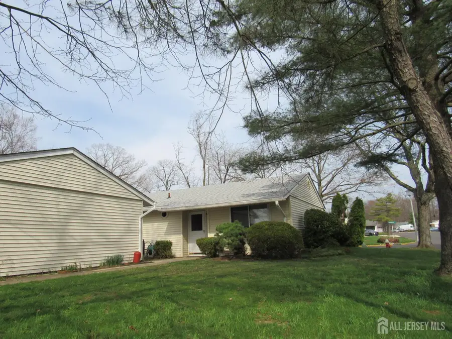 -264-B Crosse Drive, Monroe, NJ 08831 - #2