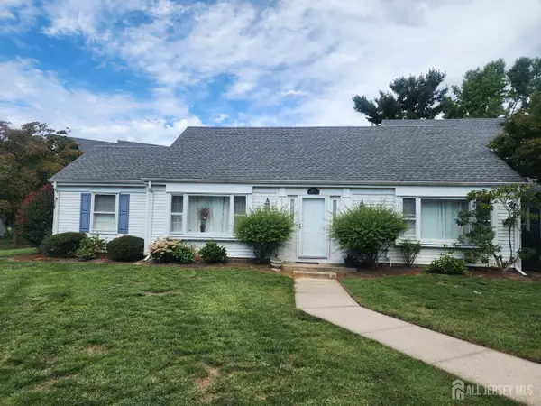 -612-A Winchester Lane, Monroe, NJ 08831
