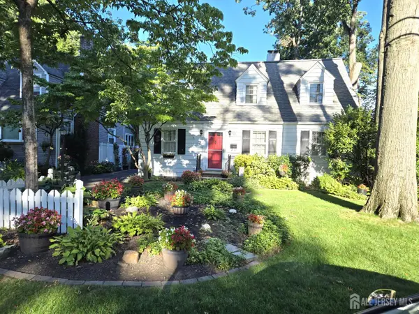 -30 Mccoy Avenue, Metuchen, NJ 08840