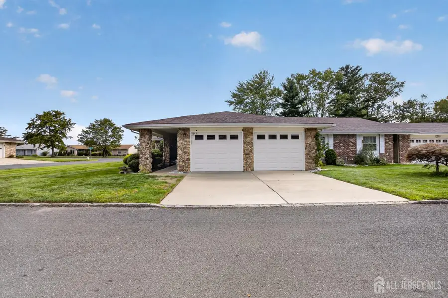 -484 Fairton Drive Drive #A, Monroe, NJ 08831 - #2