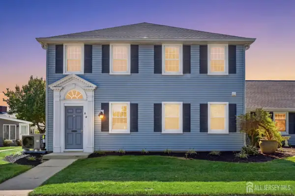 -8 Sussex Way #N, Monroe, NJ 08831