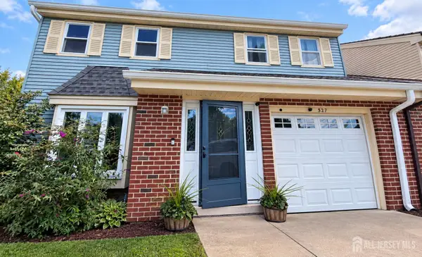 -327 Carleton Lane, Burlington County, NJ 08054