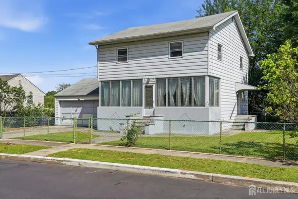 -15 Candy Court, Edison, NJ 08817
