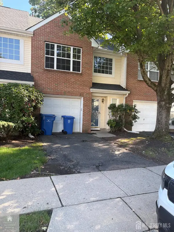 -208 Hidden Woods Court, Piscataway, NJ 08854