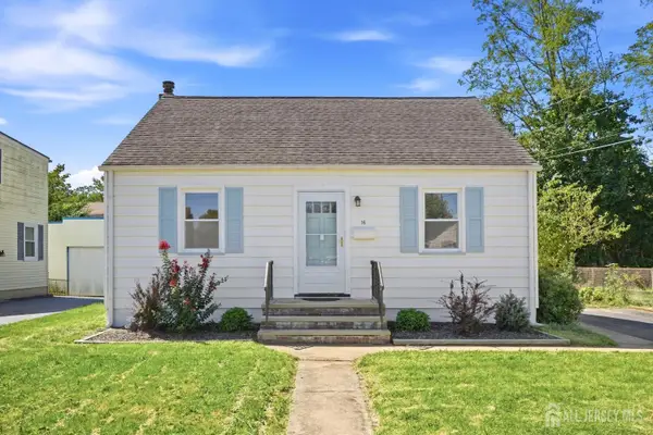 -16 Eisenhower Avenue, Spotswood, NJ 08884