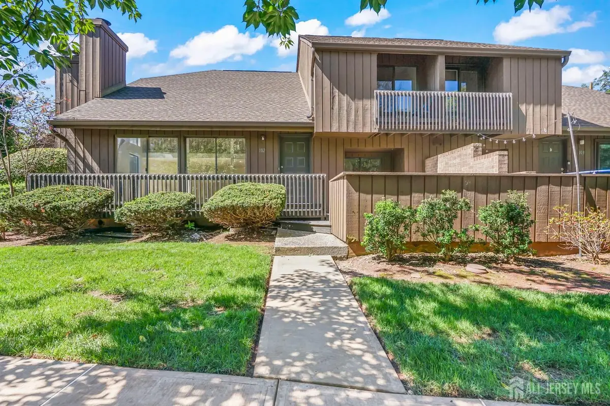 -102 Kingsberry Drive, Franklin, NJ 08873 - #1