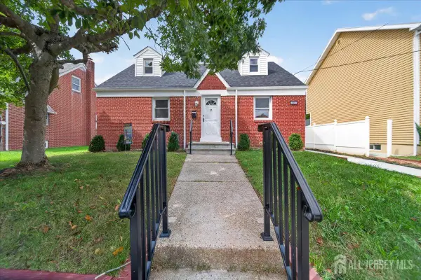 -121 Dorothy Street, Carteret, NJ 07008