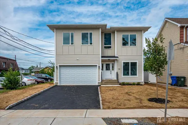 -12 Hyde Avenue, Iselin, NJ 08830