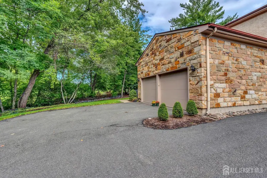 -18 Marilyn Court, Lawrence, NJ 08648 - #2