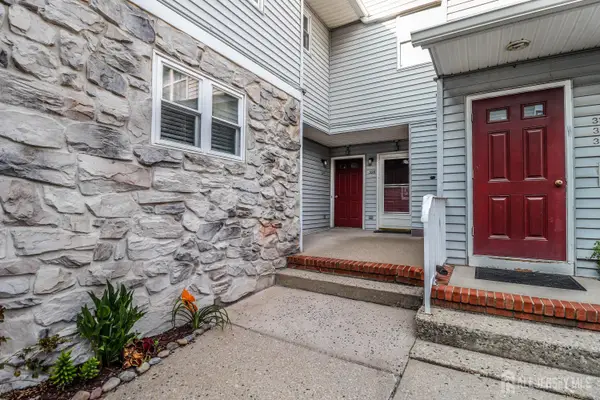 -323 Ventnor Court, Piscataway, NJ 08854