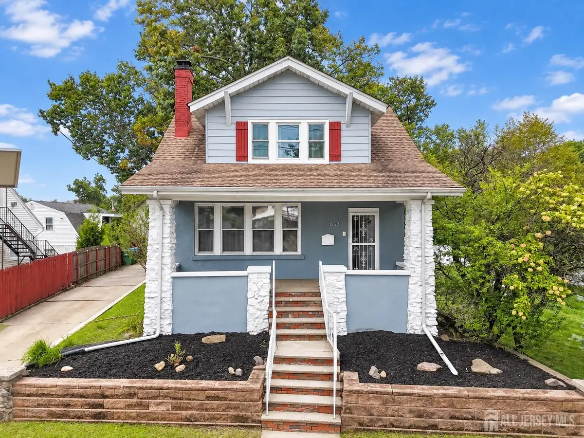 -657 Amboy Avenue, Edison, NJ 08837 - #1