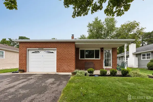-38 Biabou Drive, Berkeley, NJ 08757