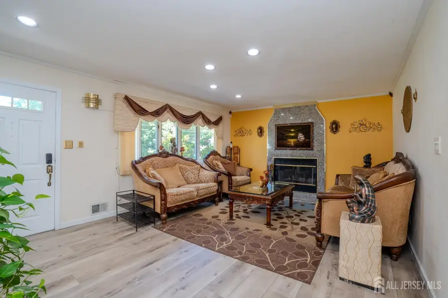-2284 Polk Avenue, North Brunswick, NJ 08902 - #2