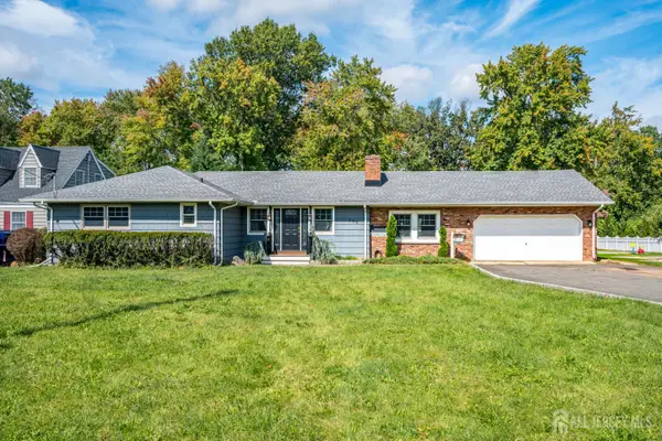 -690 New Durham Road, Metuchen, NJ 08840