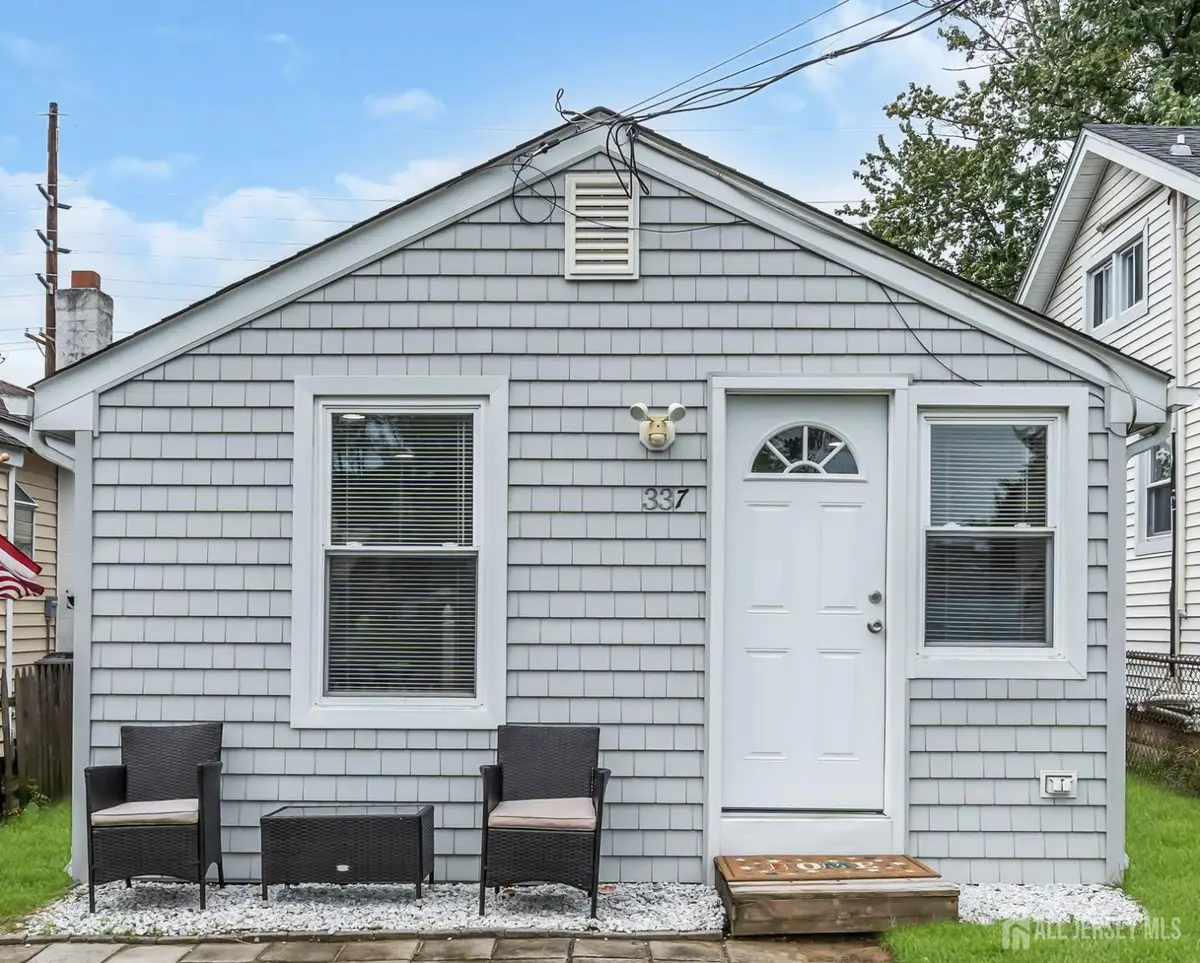 -337 Shoreland Circle, Laurence Harbor, NJ 08879 - #1