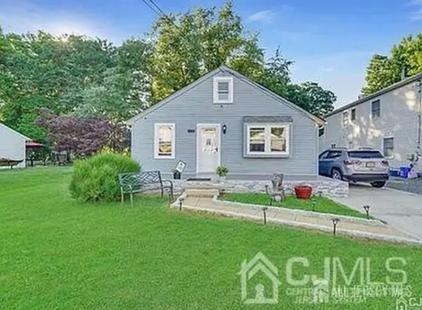 -1735 Holly Road, North Brunswick, NJ 08902