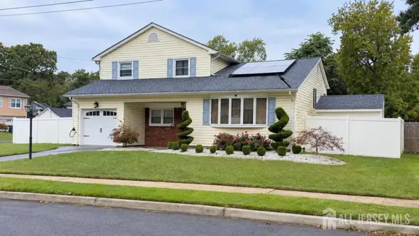 -2 Elaine Court, Old Bridge, NJ 08857