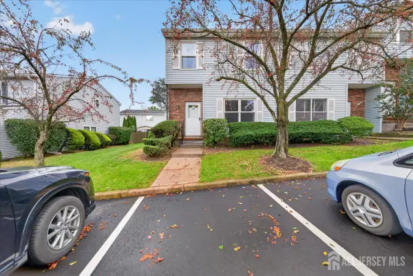 -38 Deerfield Lane, Jamesburg, NJ 08831