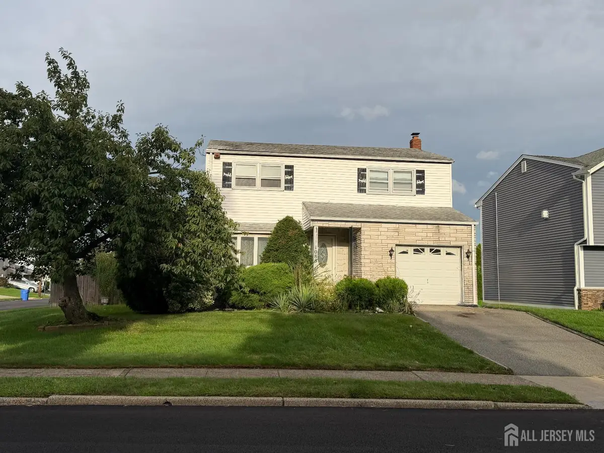 -1085 Andrews Drive, Perth Amboy, NJ 08861 - #1