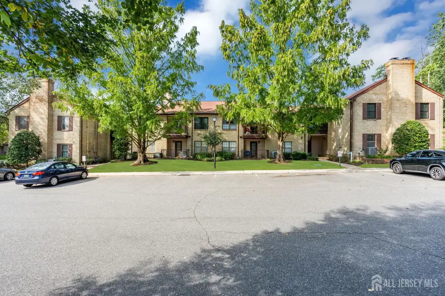 -1102 Wellington Place, Aberdeen, NJ 07747 - #3