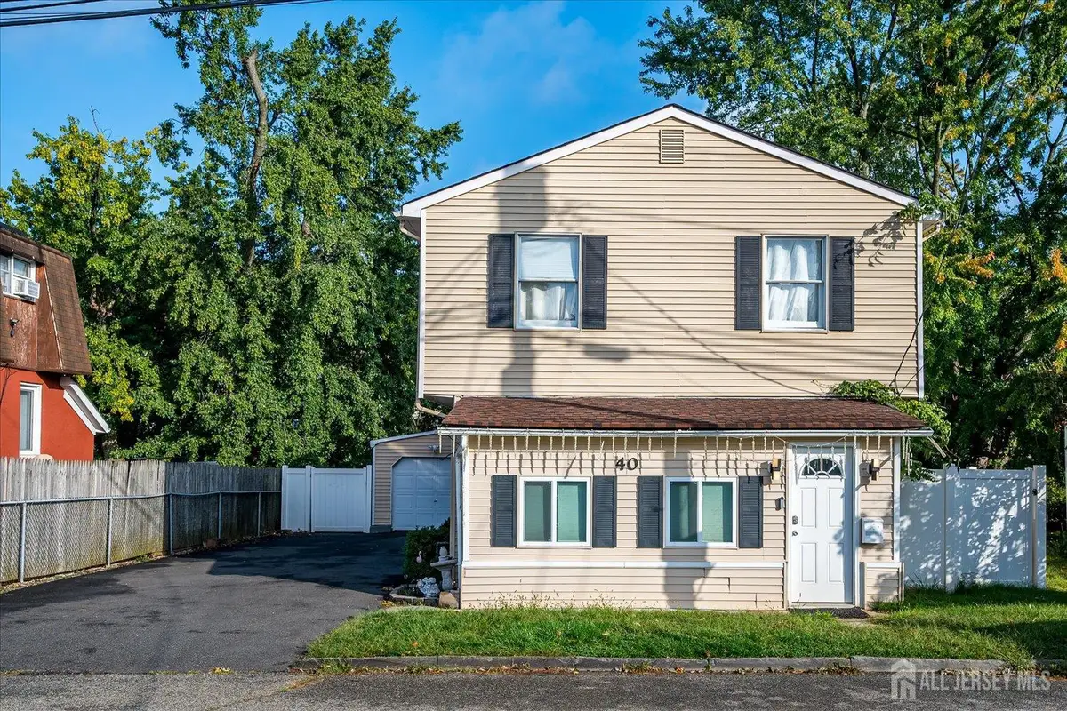 -40 Wedgewood Avenue, Woodbridge, NJ 07095 - #1