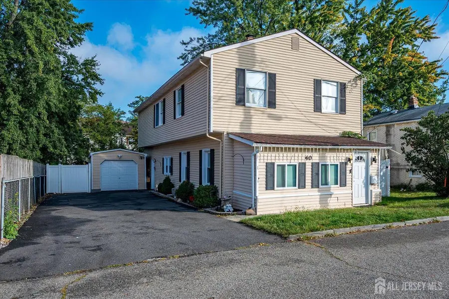 -40 Wedgewood Avenue, Woodbridge, NJ 07095 - #2