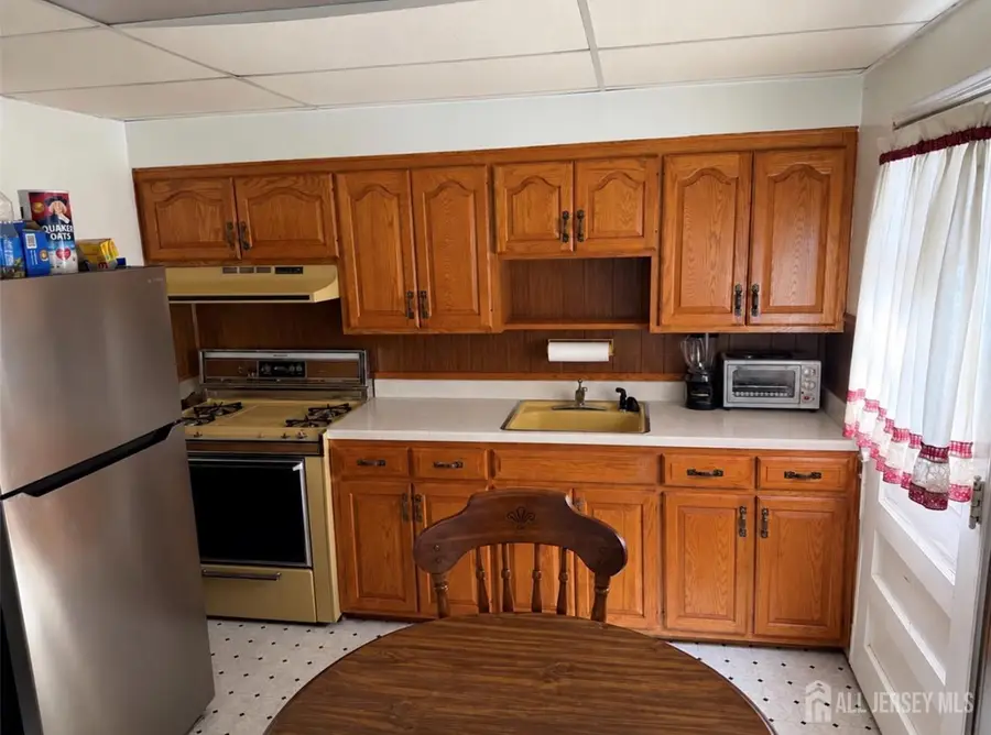 -219 Victory Street, Roselle, NJ 07203 - #2