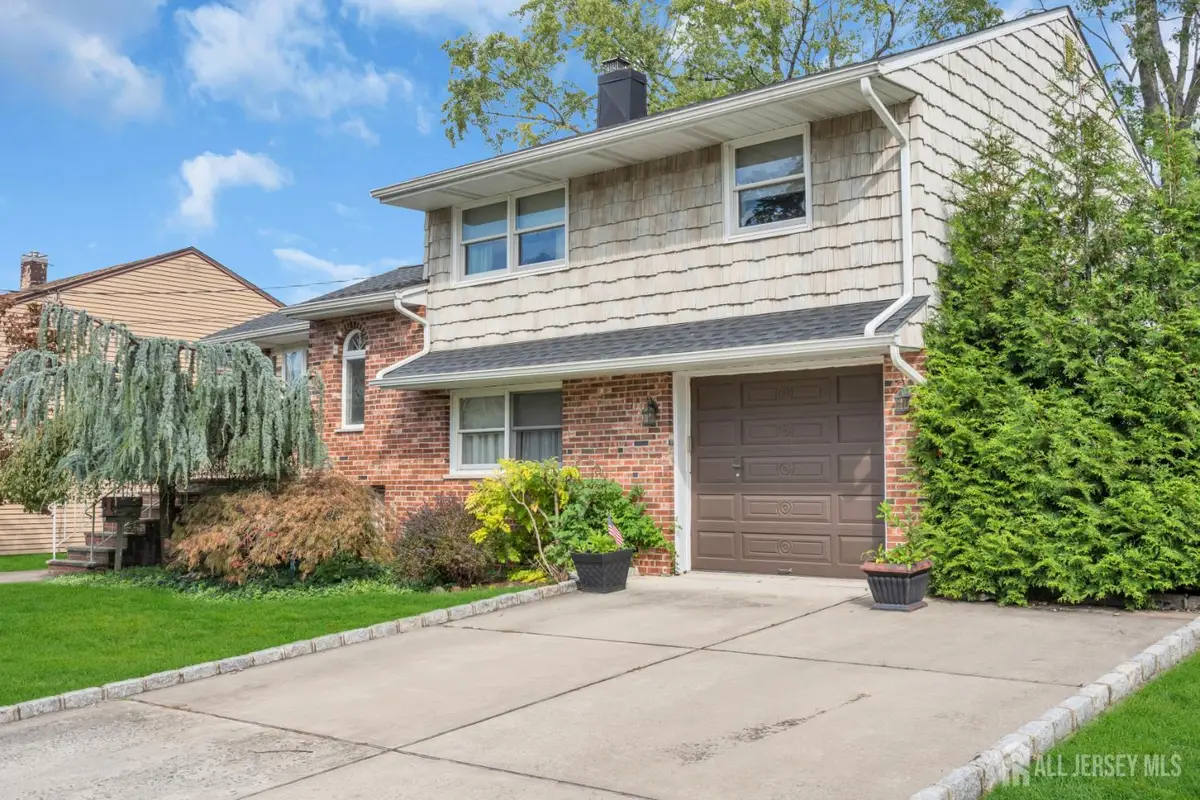 -104 Tracy Drive, Fords, NJ 08863 - #1