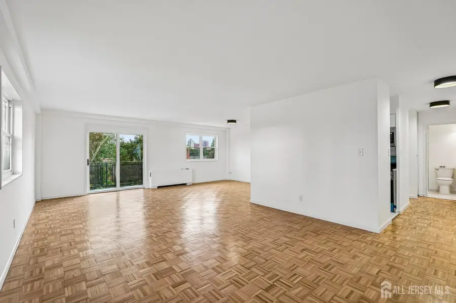 -123 S Adelaide Avenue #3J, Highland Park, NJ 08904 - #3