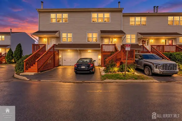 -129 Fulton Court, New Brunswick, NJ 08901