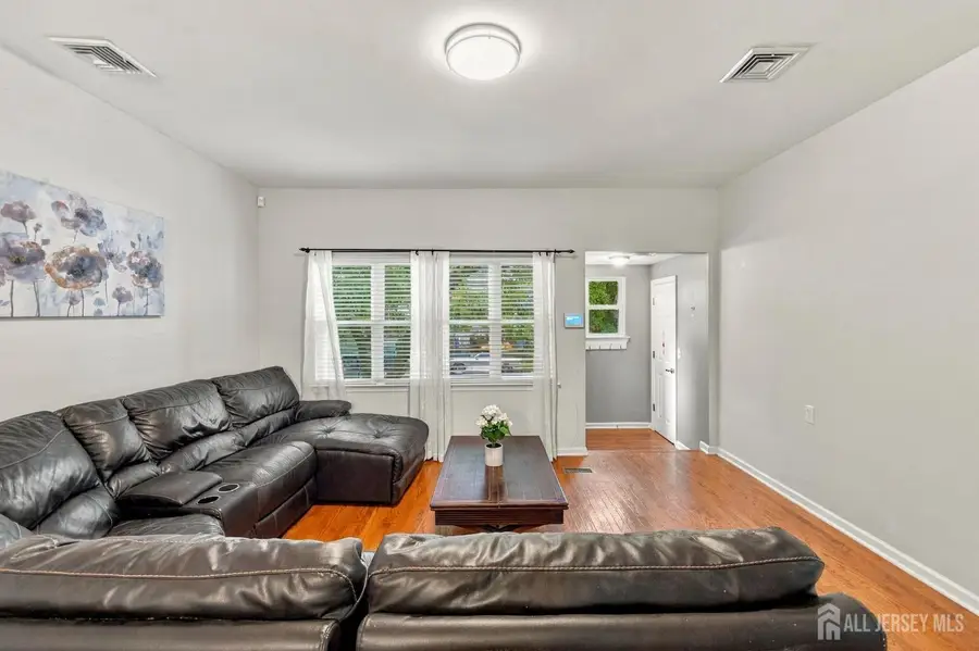 -134 Atlantic Street, Menlo Park Terrace, NJ 08840 - #3