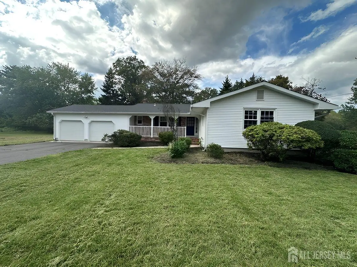 -28 Rockleigh Drive, Ewing, NJ 08628 - #1