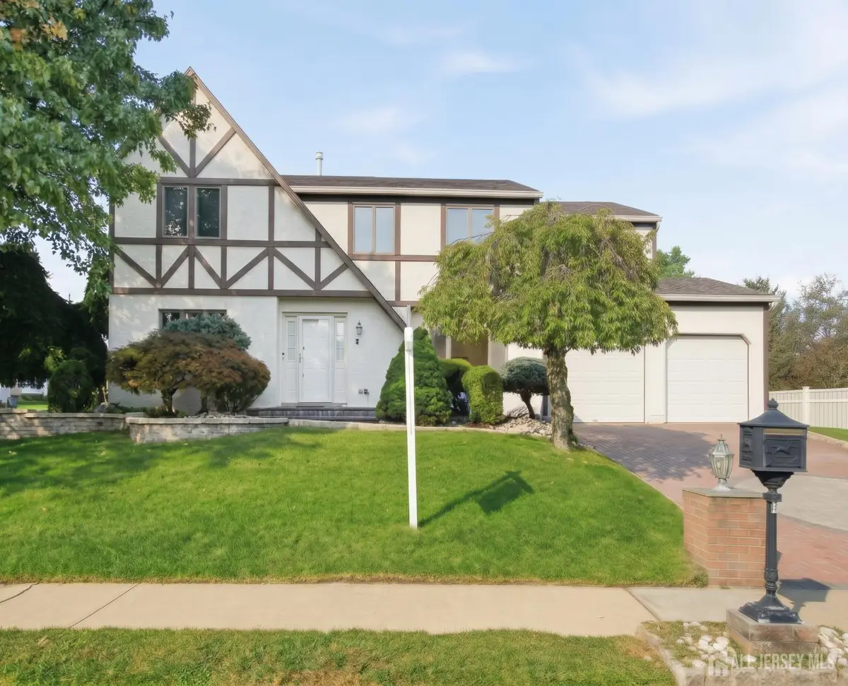 -4 Victoria Way, South Brunswick, NJ 08824 - #1