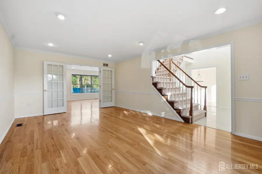 -4 Victoria Way, South Brunswick, NJ 08824 - #3