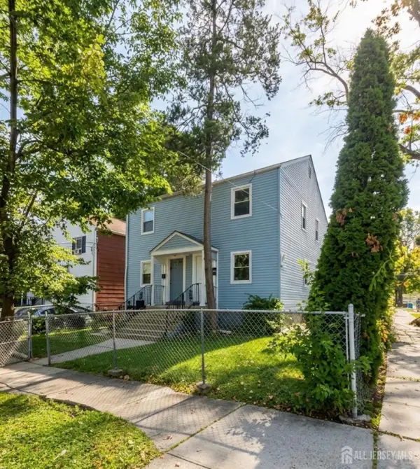 -21 Evergreen Avenue, Newark, NJ 07114