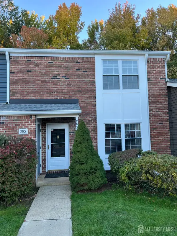 -283 Constitution Circle, North Brunswick, NJ 08902