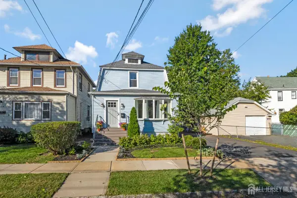 -208 Walnut Street, Roselle Park, NJ 07204