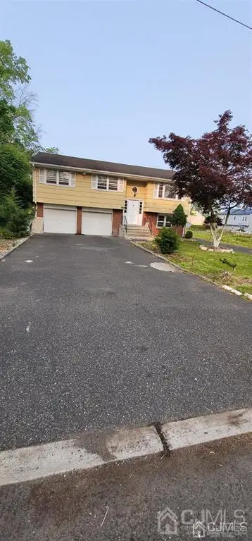 -4 Arlington Place, Piscataway, NJ 08854