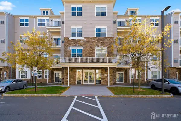 -324 Pond Lane, Piscataway, NJ 08854