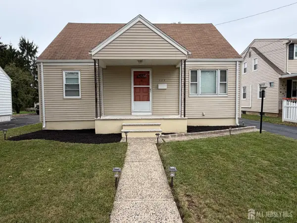 -225 225 Harris Avenue, Middlesex, NJ 08846