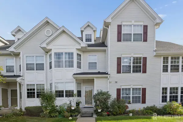 -1505 Blossom Circle, South Brunswick, NJ 08810