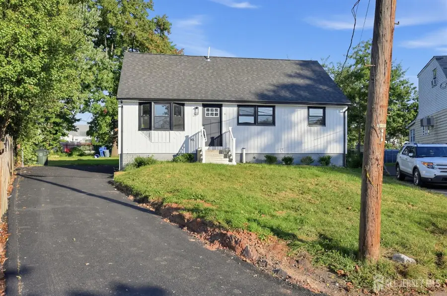 -4 Universal Avenue, Iselin, NJ 08830 - #2