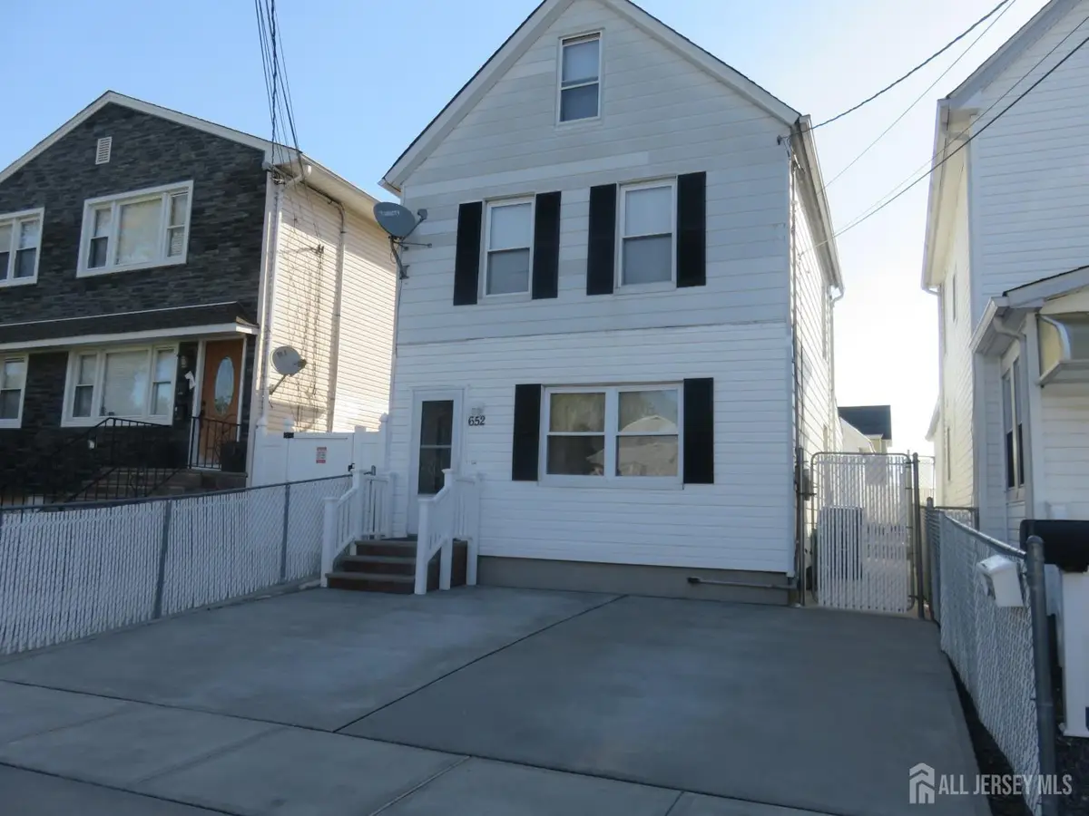 -652 Cornell Street, Perth Amboy, NJ 08861 - #1