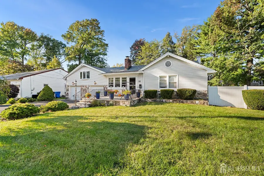 -32 E Hegel Avenue, Colonia, NJ 07067 - #2