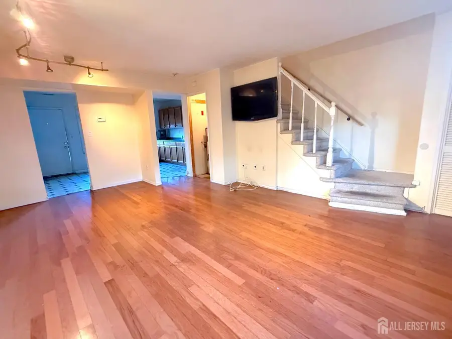 -16 Quail Run Road, Jamesburg, NJ 08831 - #3