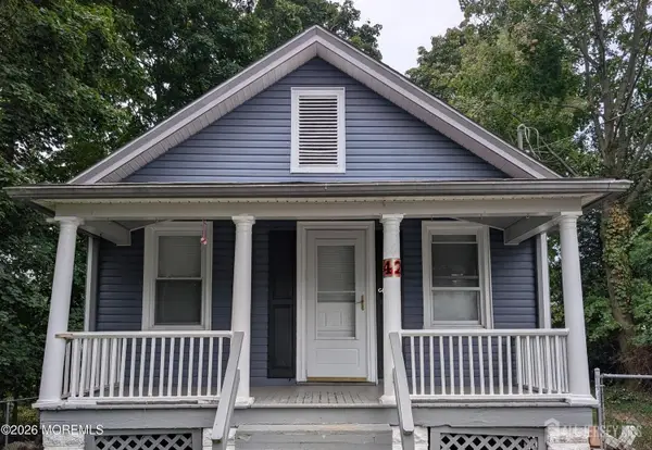 -42 Park Avenue, Matawan, NJ 07747
