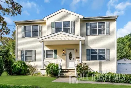 -652 Brookside Drive, Middletown, NJ 07718