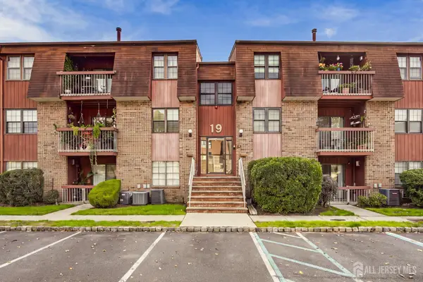 -218 Sierra Court #A, Woodbridge Proper, NJ 07095