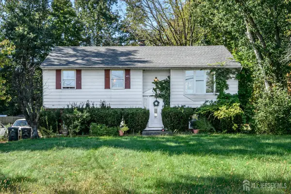 -25 Applegate Lane, Plumsted, NJ 08533