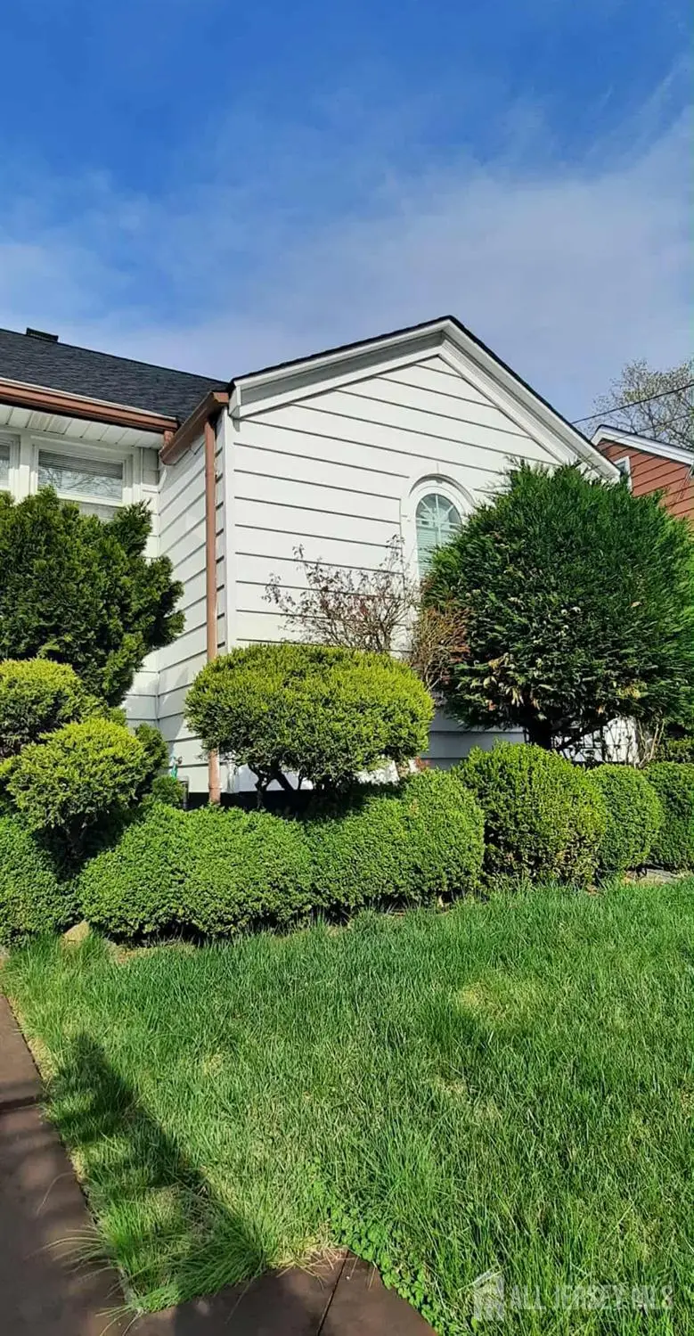 -106 Maryknoll Road, Menlo Park Terrace, NJ 08840 - #2